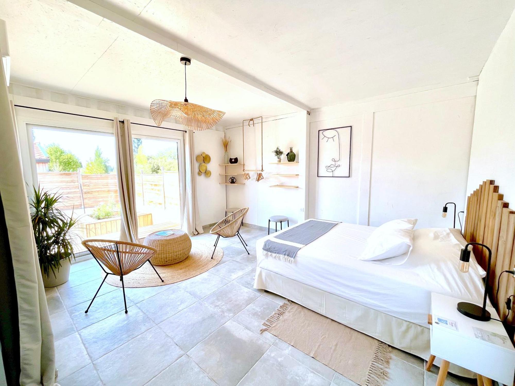 Nuiki Lodges - Chambres D'Hotes Montségur-sur-Lauzon Eksteriør bilde